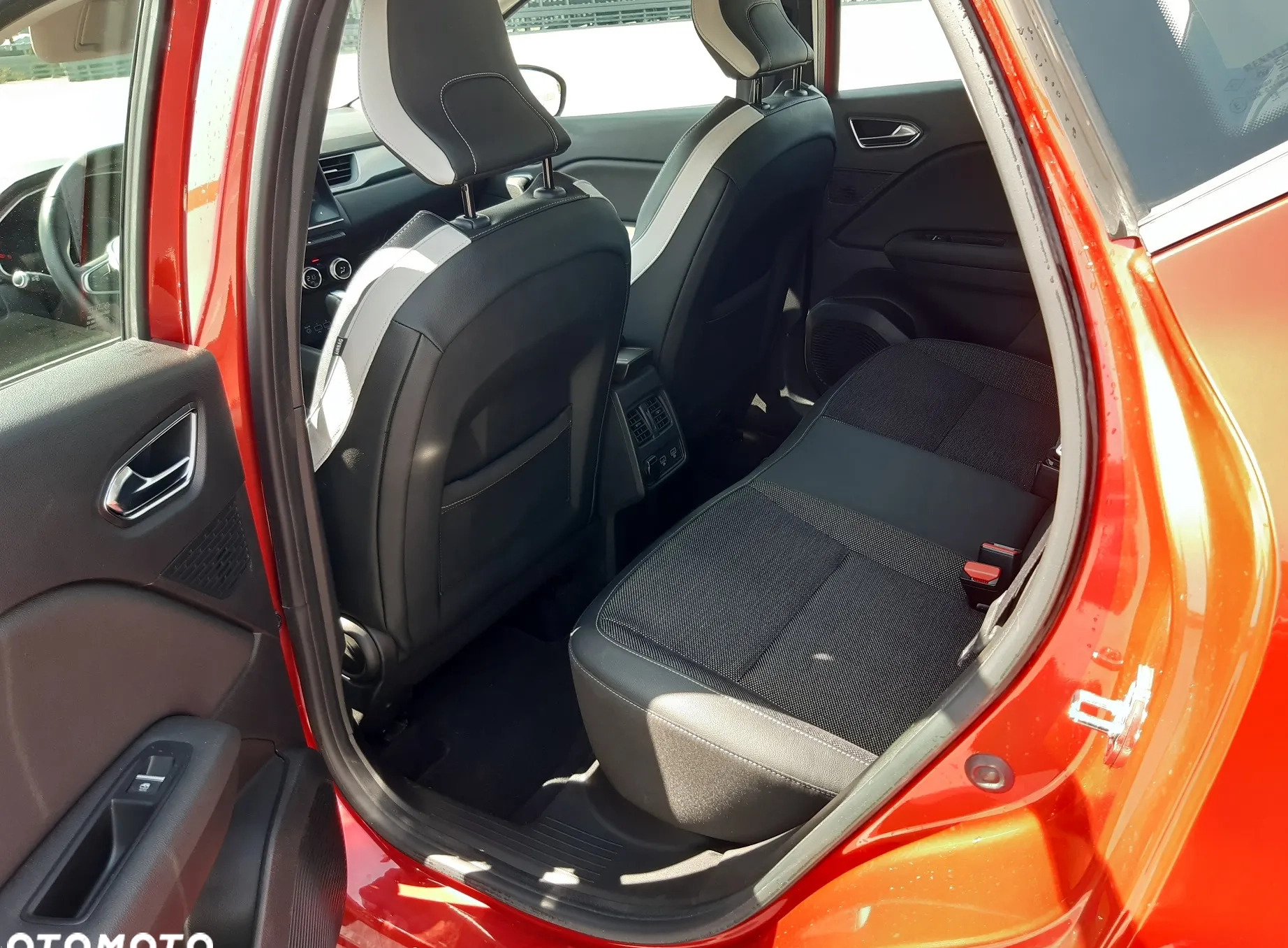 Renault Captur cena 79900 przebieg: 32300, rok produkcji 2020 z Siedlce małe 92